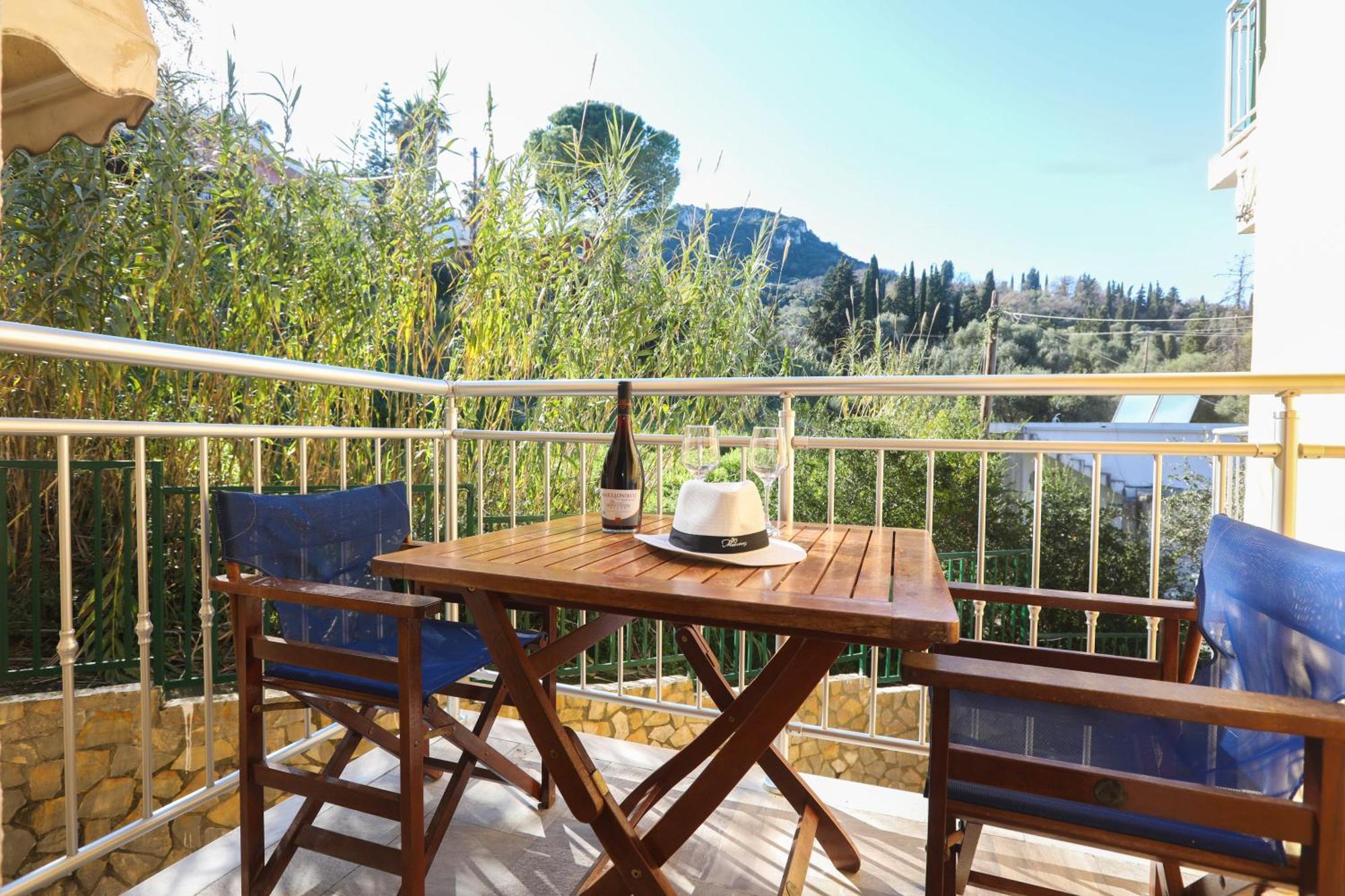 Corfu Hotel Apartments Benitses  Exterior foto